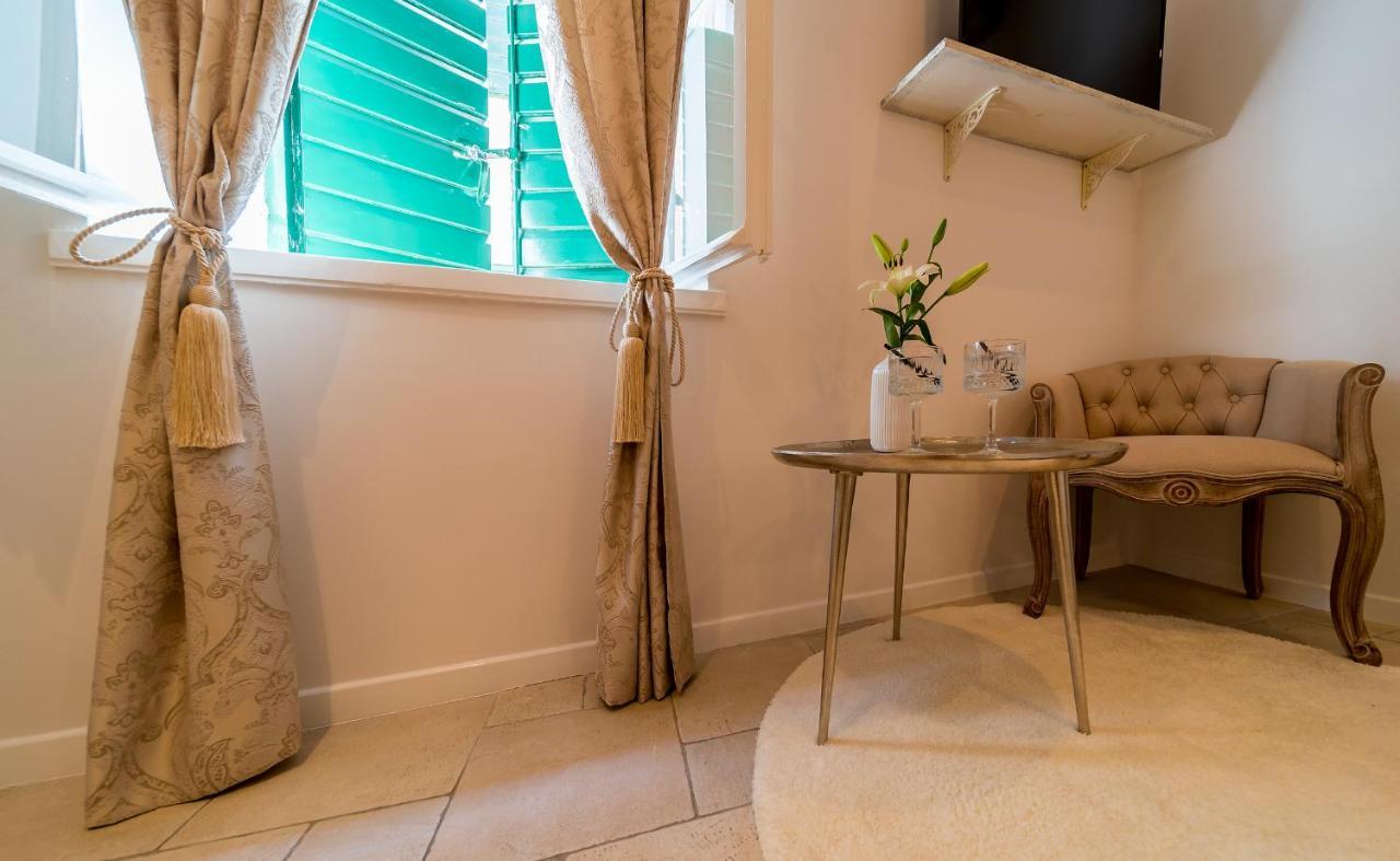 Charming Old Town Apartment Pjaca Сплит Екстериор снимка
